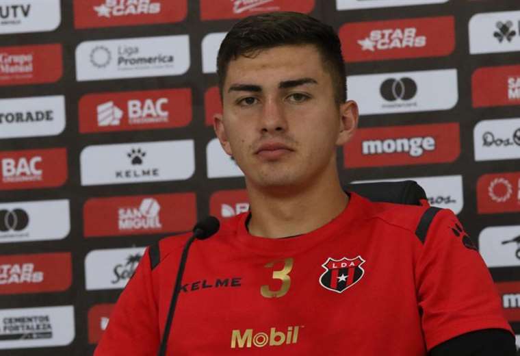 Los episodios tensos entre Fernán Faerron y Alajuelense | Teletica