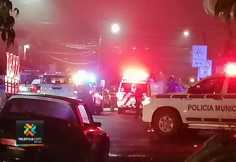 Hombre es asesinado de cuatro disparos dentro de Barbería en Cartago ...