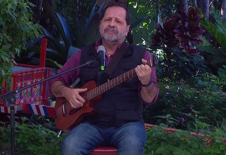 Martín Valverde celebra con los ticos sus 40 años de trayectoria | Teletica