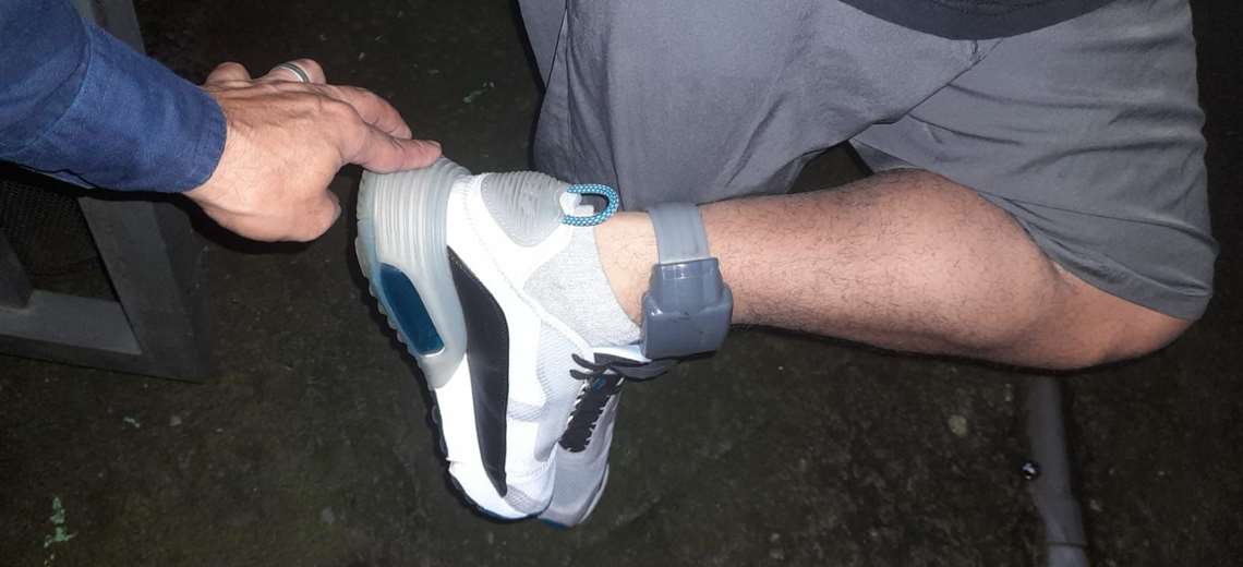 En firme reforma para prohibir arresto domiciliario en delitos cometidos con armas