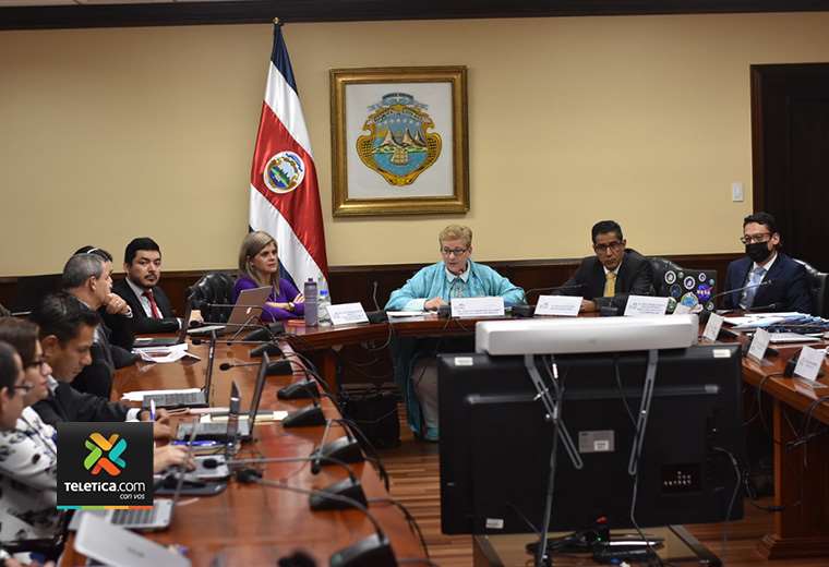 qu-es-el-fees-y-por-qu-est-generando-tanta-discusi-n-teletica